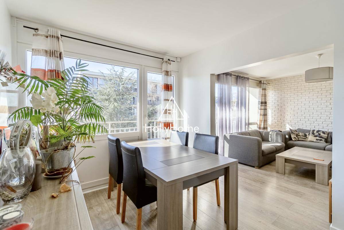 Image de l'annonce Appartement 4-5 pièces avec grand balcon, cave…