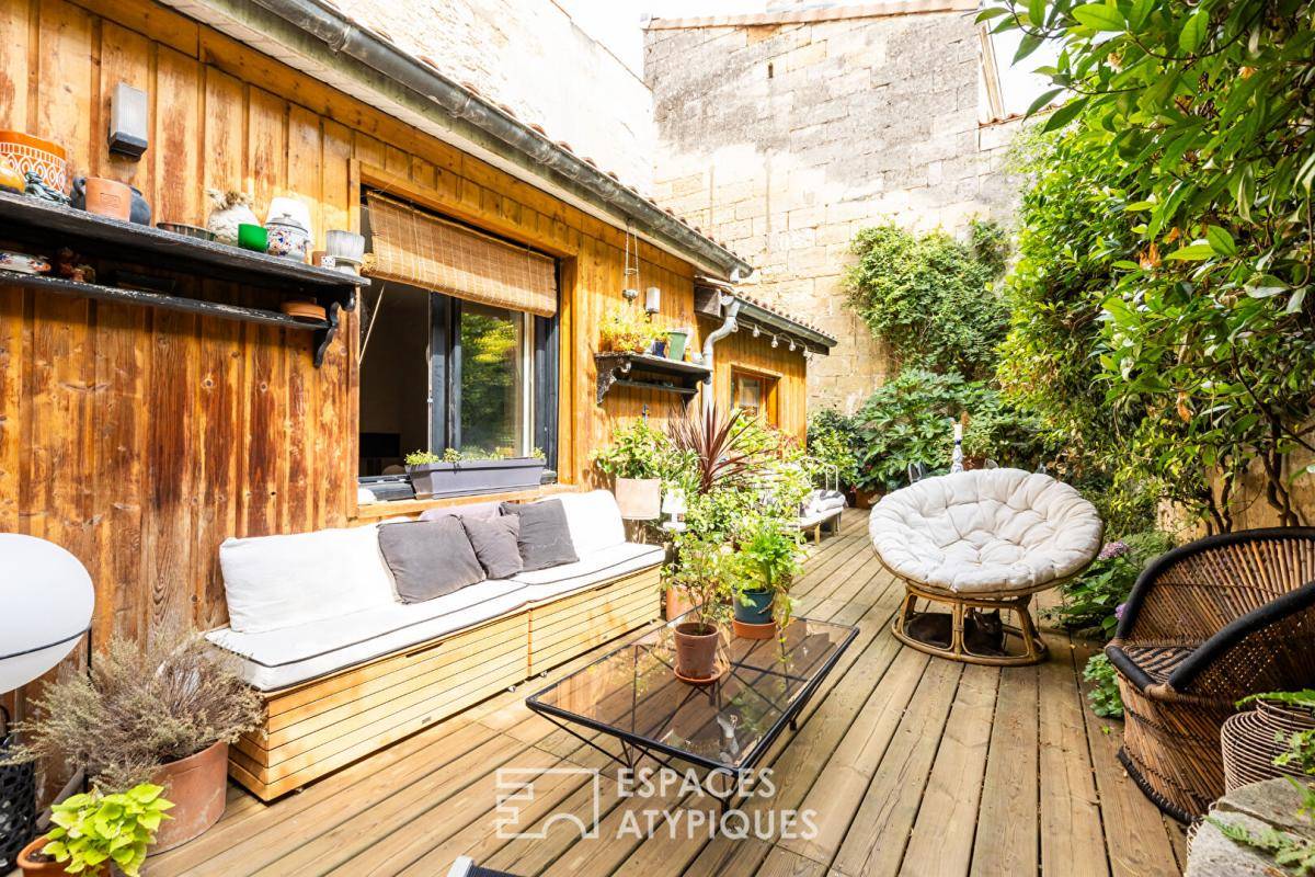 Image de l'annonce Sublime appartement rénové avec terrasse aux Chartrons