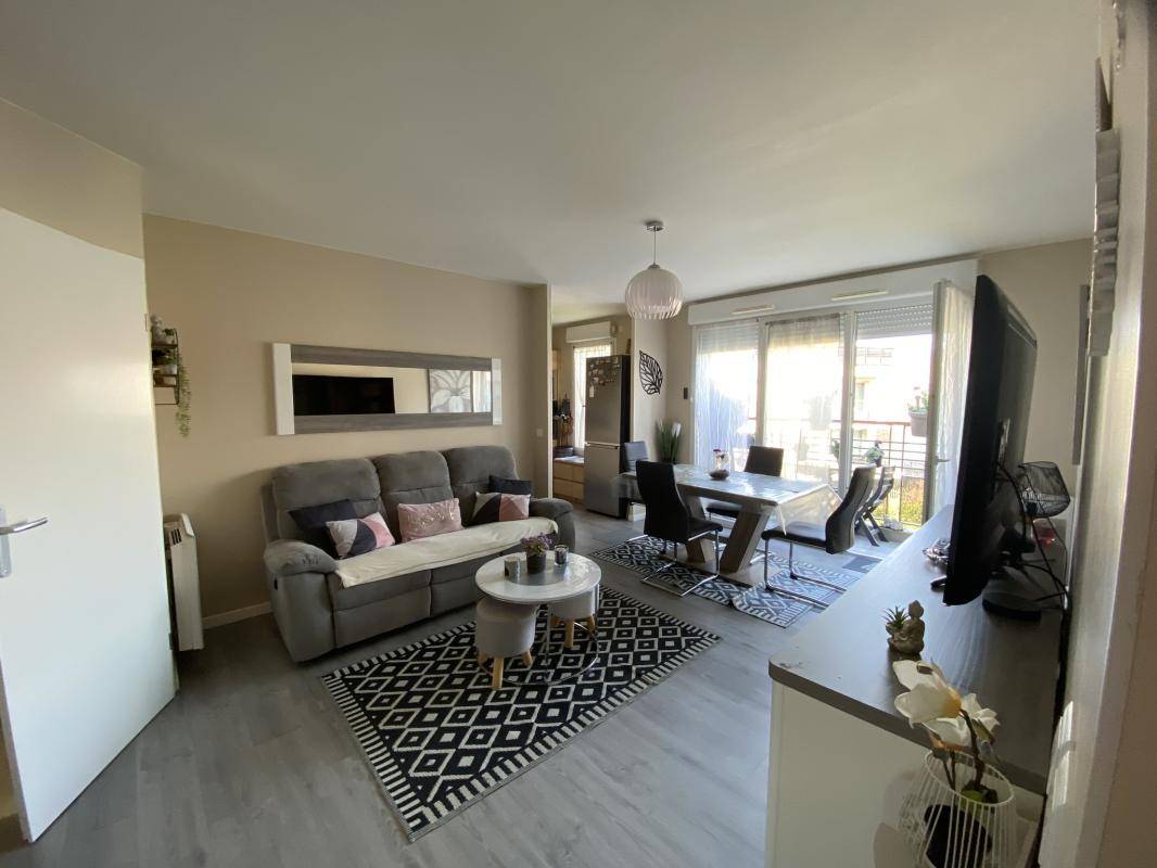 Image de l'annonce F3 MEUBLE BORD DE SEINE