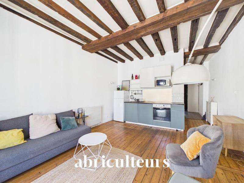 Image de l'annonce T2 de charme dans l'ancien en vente…
