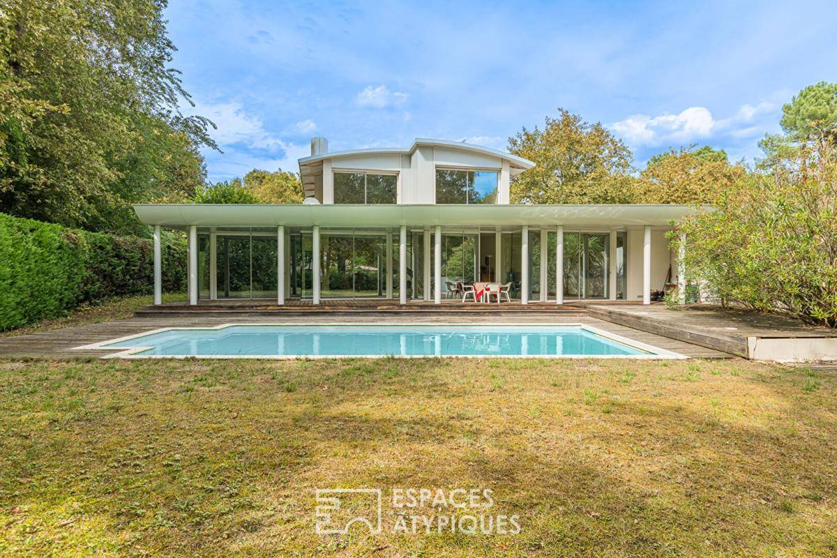 Image de l'annonce Villa d'architecte avec piscine dans les bois