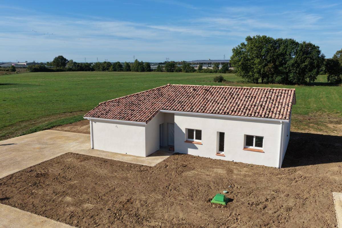 Image de l'annonce Maison RE 2020 - T5 HORS LOTISSEMENT