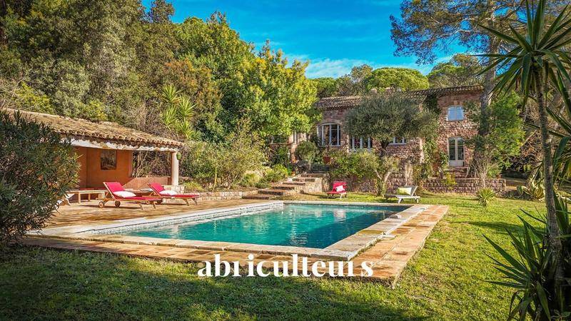 Image de l'annonce Mas provençal d’exception de 300 m² –…