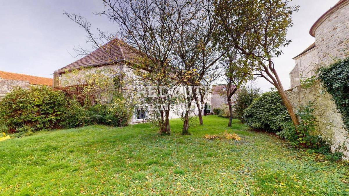 Image de l'annonce A VENDRE A 2 MN DE VILLE…