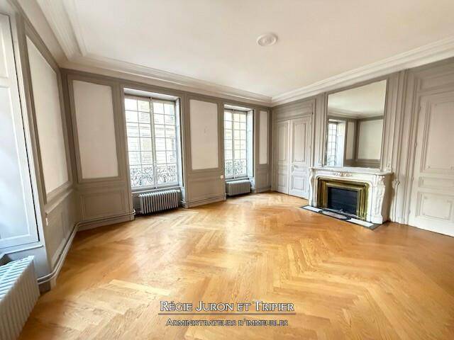 Image de l'annonce T4 de 118 m² avec grand salon…