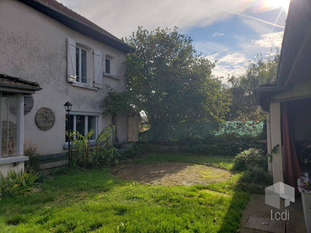 Image de l'annonce PORT-SUR-SAÔNE, maison de village 5 pièces de…