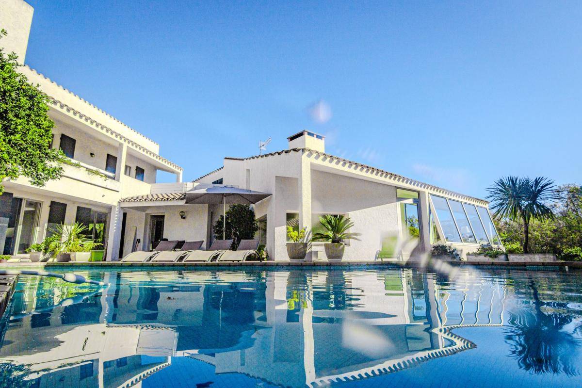 Image de l'annonce Maison d' architecte située sur le Golf…