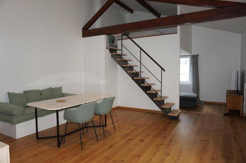 Image de l'annonce GRAND F1 MEUBLE SUR UNE COURSIVE,EFFET MAISON-30…