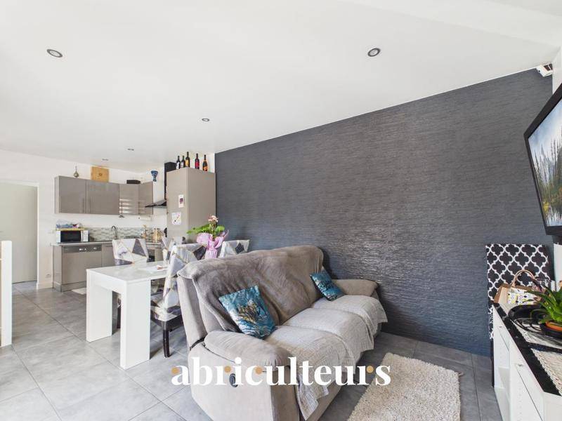 Image de l'annonce Maison et dépendances locatives 7 pièces 134…