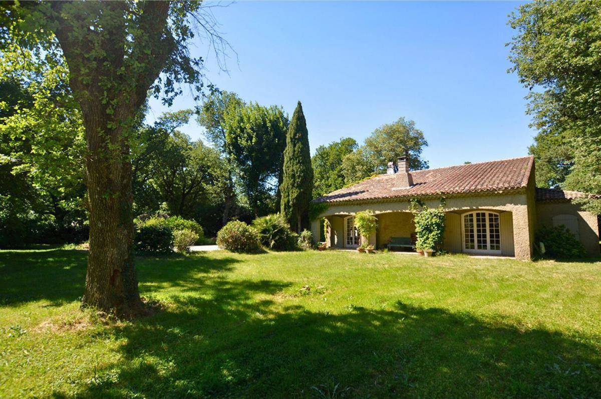 Image de l'annonce Villa Monteleger 7 pièce(s) 240 m2