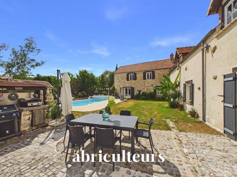 Image de l'annonce Maison de charme bucolique rénovée de 250m²…