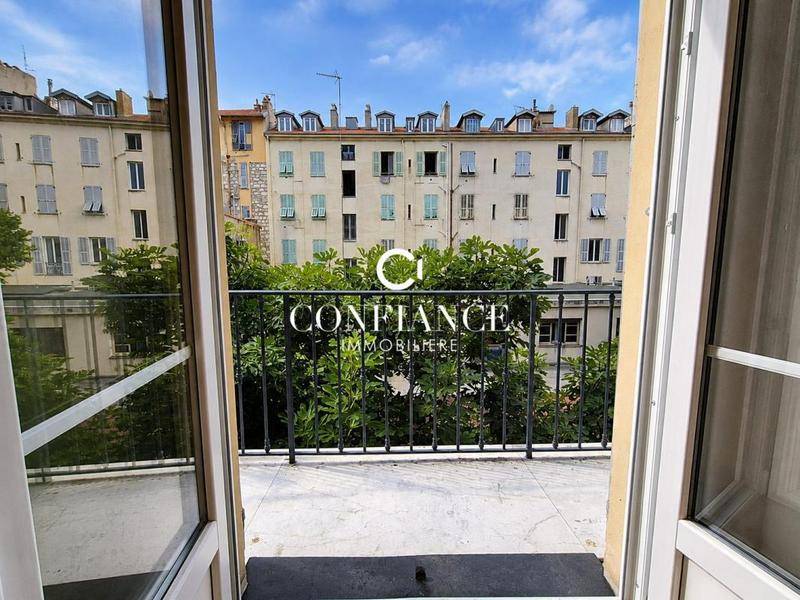 Image de l'annonce NICE CENTRE VILLE 3P RENOVE AVEC BALCON