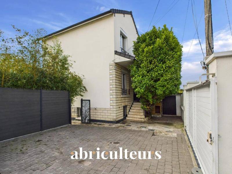 Image de l'annonce Maison familiale rénovée avec jardin, dépendance et…