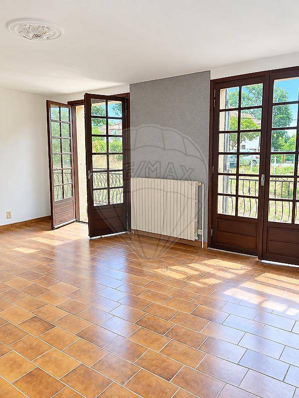 Image de l'annonce Maison 6 chambre(s) à vendre