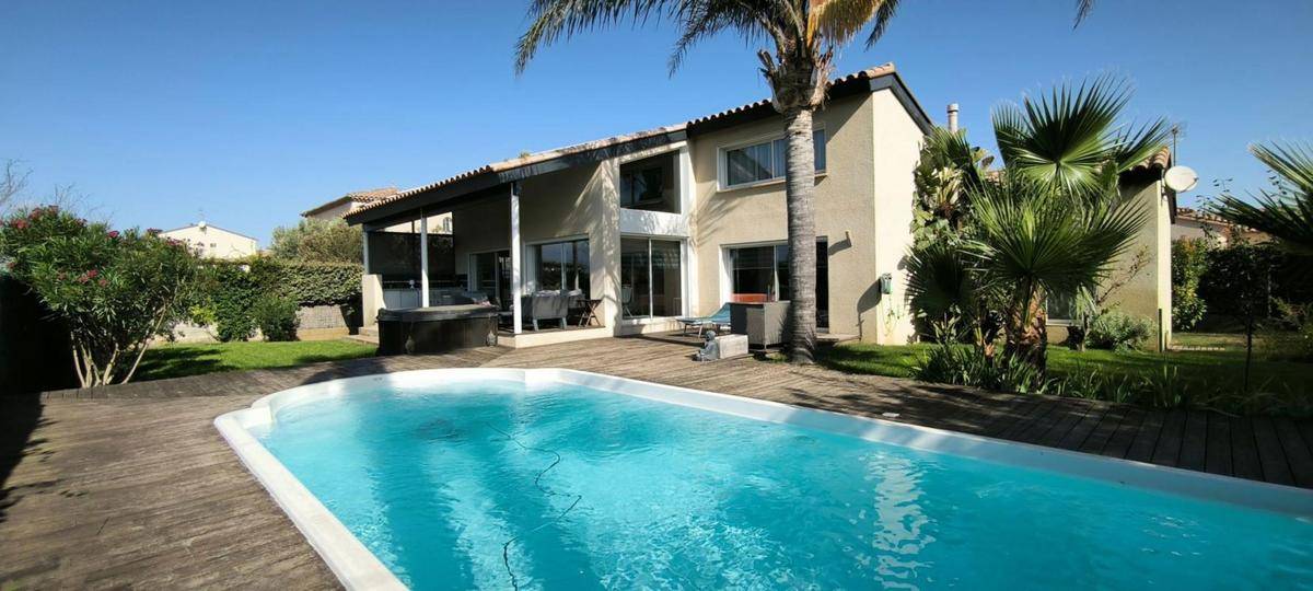 Image de l'annonce VENTE d'une maison de 6 pièces (183…