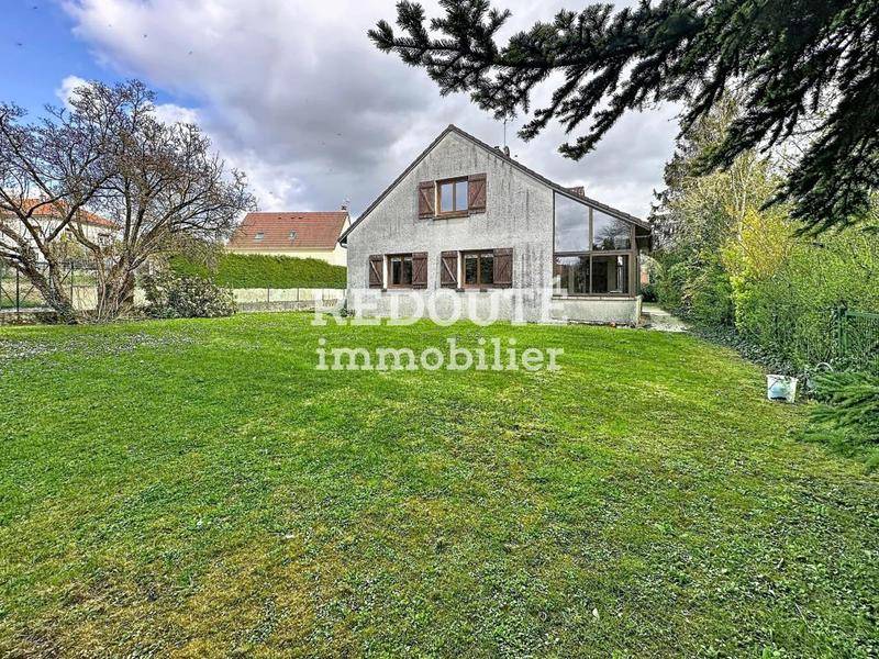 Image de l'annonce Maison avec cinq chambres et un joli…