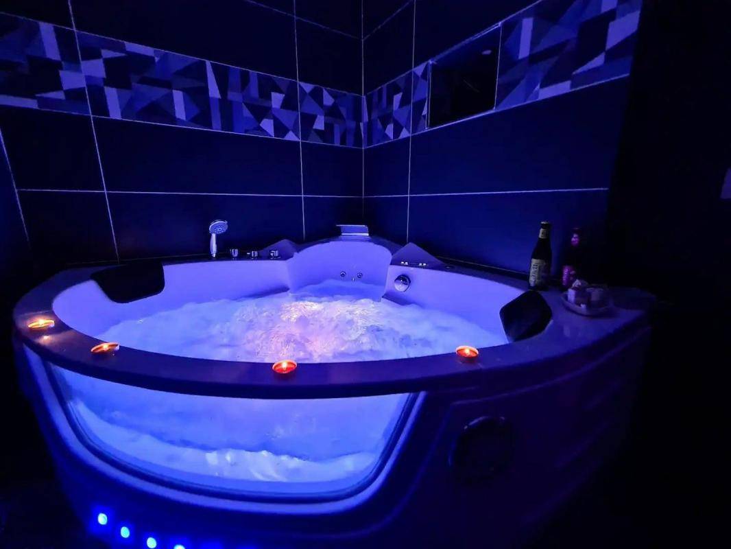 Image de l'annonce Opportunité Rare ! A vendre Love Room…
