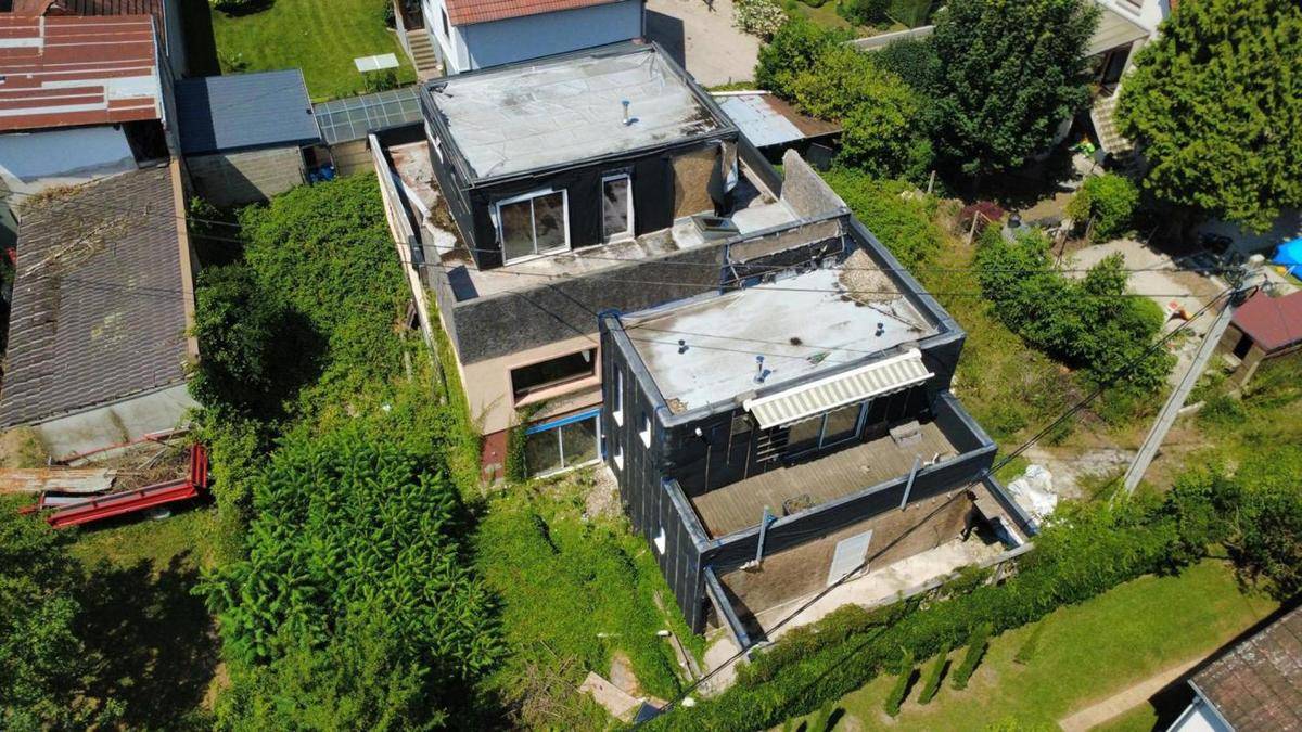 Image de l'annonce Maison à rénover intégralement – 240 m²…