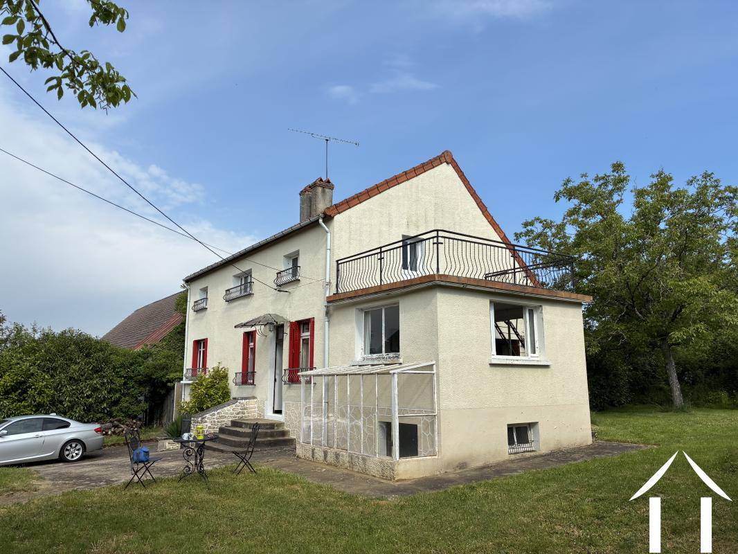 Image de l'annonce mooi gelegen huis in dromerige Bourgondische setting