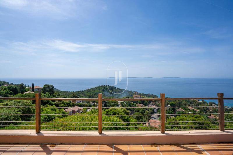 Image de l'annonce Appartement dernier étage de villa avec vue…