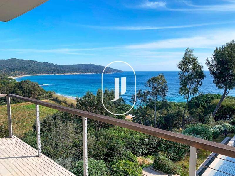 Image de l'annonce Villa contemporaine vue mer à vendre La…