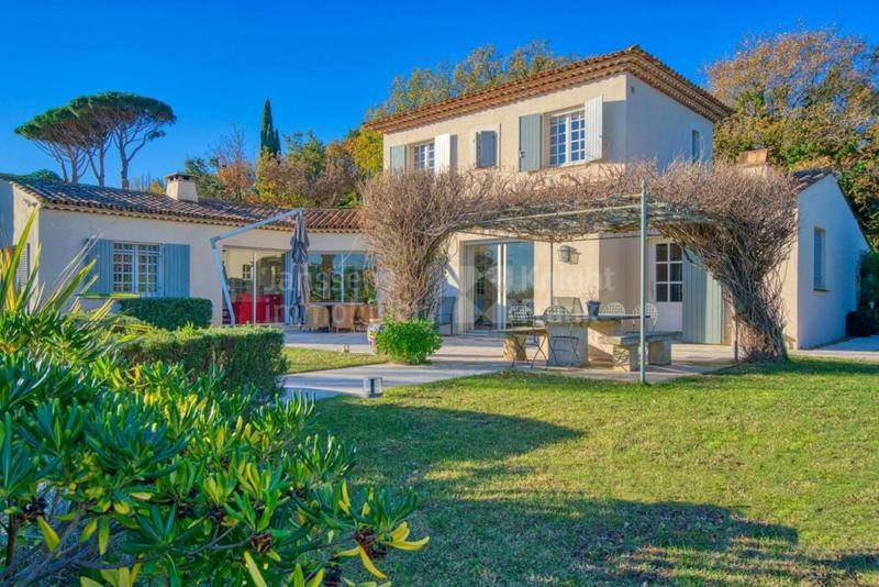 Image de l'annonce Propriété vue mer à vendre à Grimaud