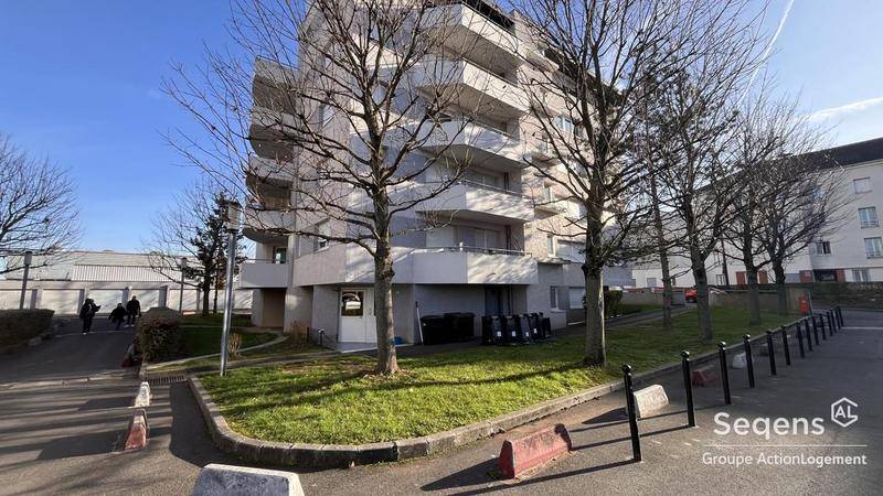Image de l'annonce Appartement Dugny 3 pièce(s) 68 m2