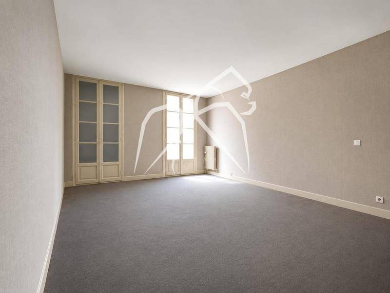 Image de l'annonce LOCAL A USAGE PROFESSIONNEL | 100m² |…