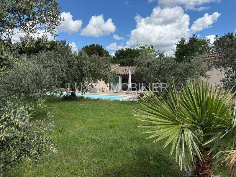 Image de l'annonce NOVES - VILLA D'ARCHITECTE, PISCINE POOL-HOUSE, CENTRE…