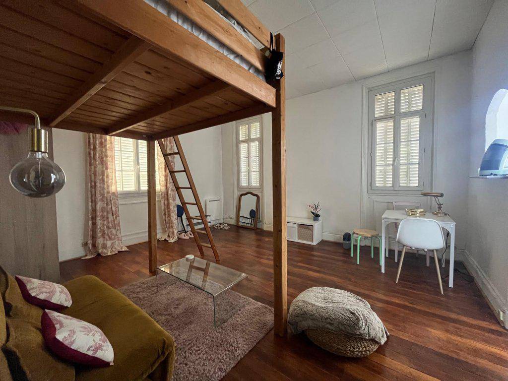 Image de l'annonce Location studio lumineux 27,76 m² avec balcon…