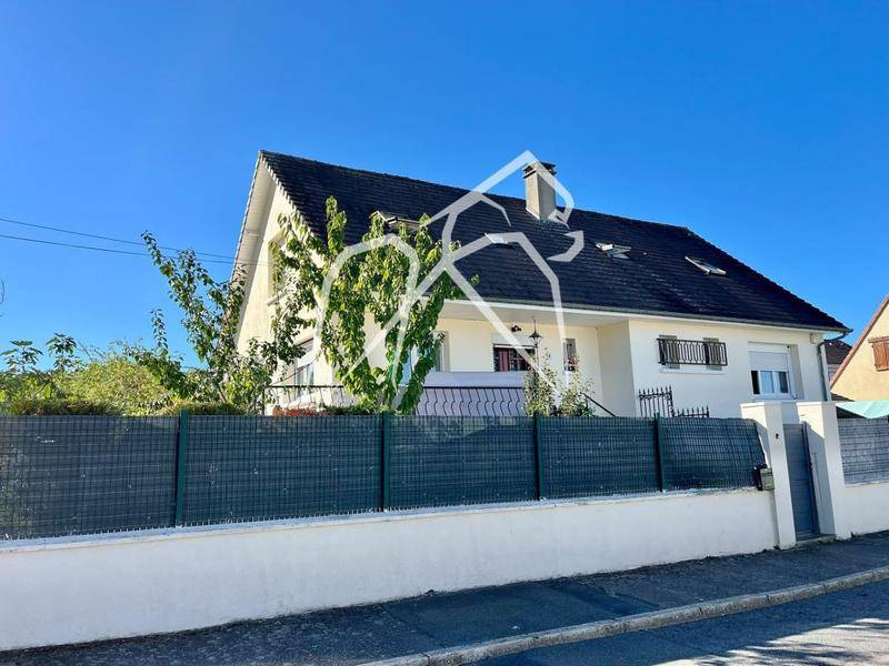 Image de l'annonce Maison familiale semi plain-pied 11 pièces |…