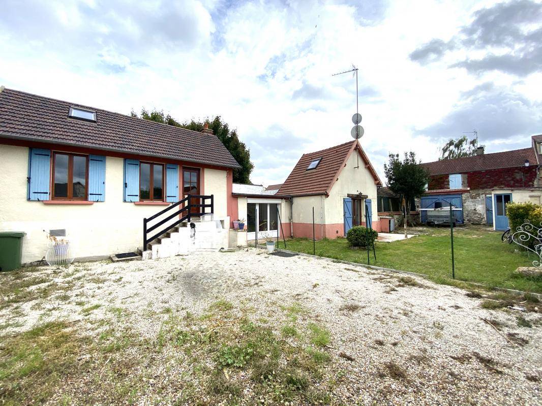 Image de l'annonce Ensemble de 2 maisonnettes à Moisson