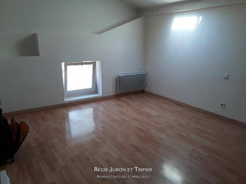 Image de l'annonce Studio - 25.21 m² - Grande Rue…