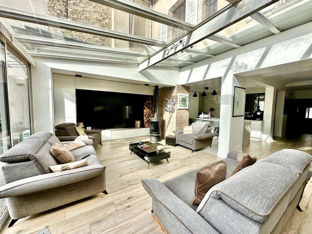 Image de l'annonce FONTENAY-SOUS-BOIS Maison "d'architecte"(227m2), 7 chambres