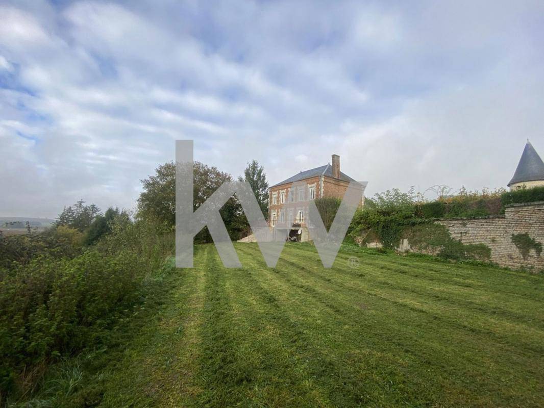 Image de l'annonce Maison de 7 pièces à SERY (à…
