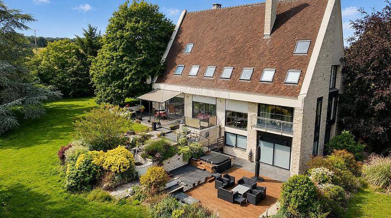 Image de l'annonce Maison 6 chambre(s) à vendre
