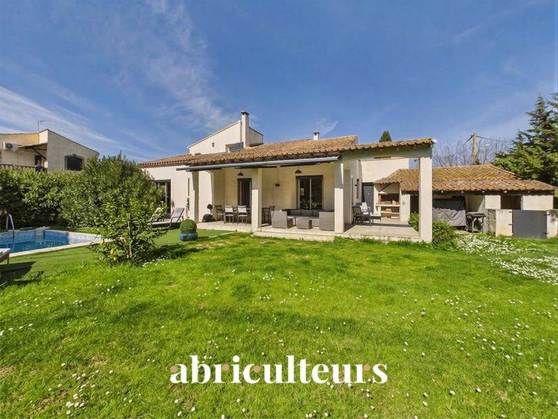 Image de l'annonce Maison Familiale - 135 m² - Arles…