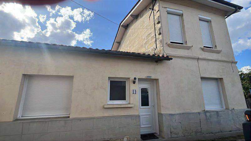Image de l'annonce Maison T4 85 m² 850 €