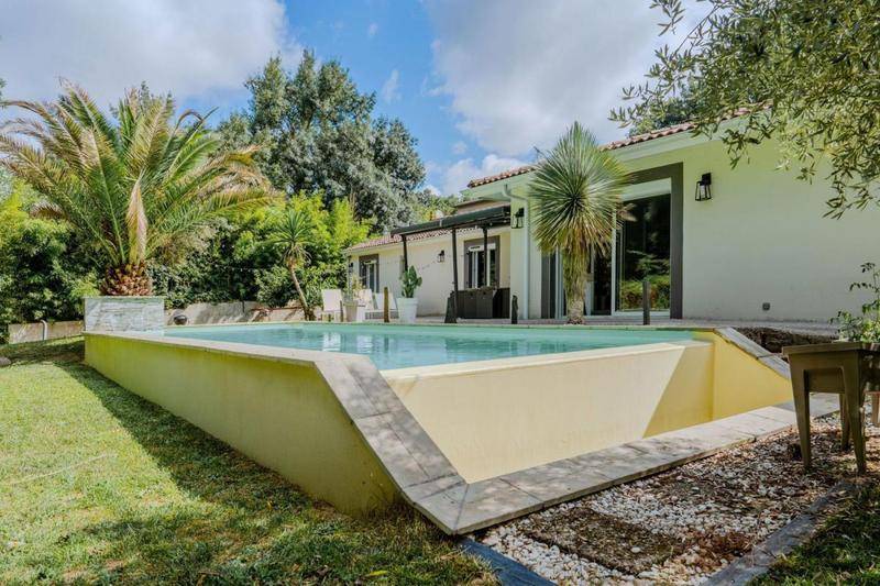 Image de l'annonce Maison moderne 160m² avec piscine à débordement…