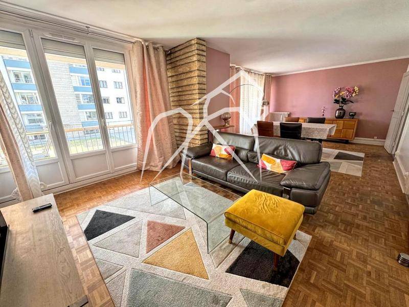 Image de l'annonce Appartement T4 | 96m²| Balcon| Stationnement| cave