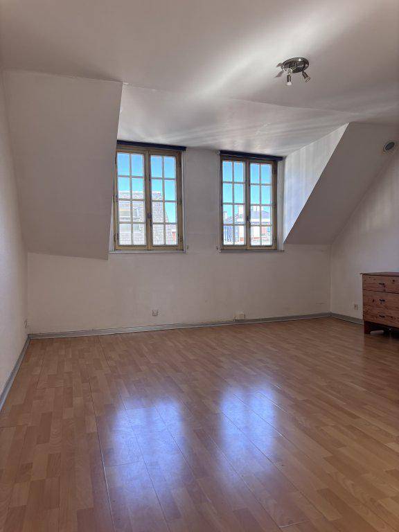Image de l'annonce A LOUER - Studio de 26m² -…