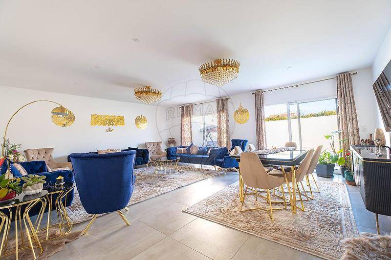 Image de l'annonce Maison 5 chambre(s) à vendre