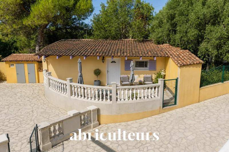 Image de l'annonce Grande villa familiale de 230 m² offrant…