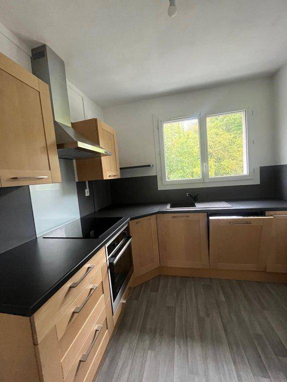 Image de l'annonce F4 de 67m² à Petit couronne