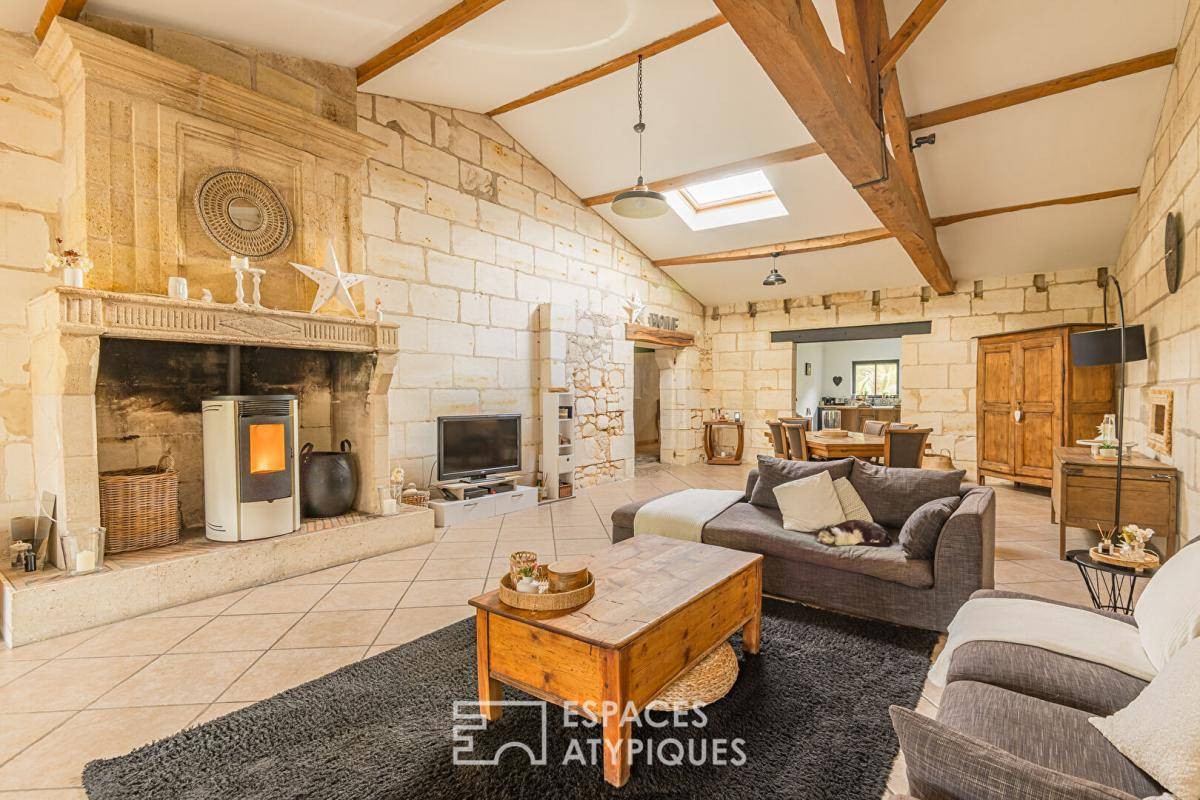 Image de l'annonce Maison en pierre mêlant authenticité et modernité