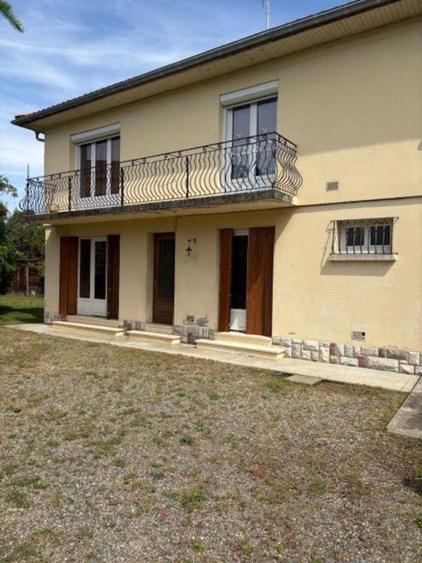 Image de l'annonce VENTE : maison de 8 pièces (200…