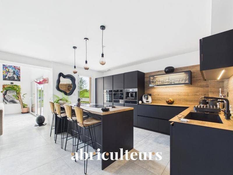 Image de l'annonce Maison d’architecte de plain-pied récente avec vue…