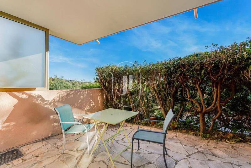 Image de l'annonce Bel appartement 2 pièces avec terrasse à…