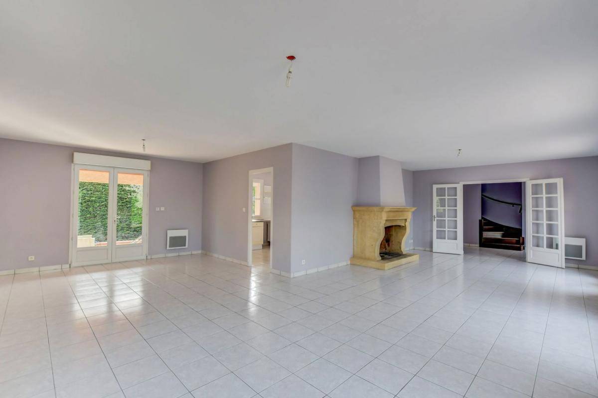 Image de l'annonce VENTE d'une maison de 6 pièces (199…