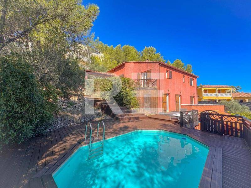 Image de l'annonce BEAUCAIRE – VILLA ATYPIQUE AVEC PISCINE ET…